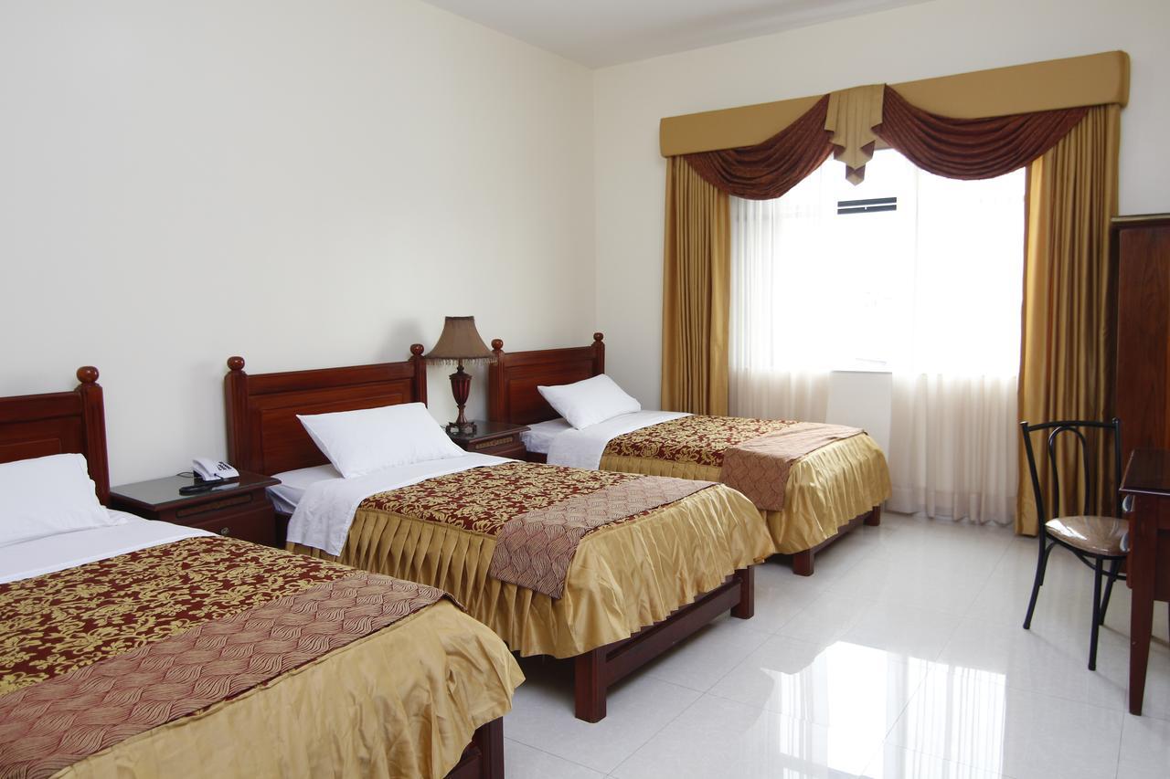 Hotel Versailles Internacional Guayaquil Eksteriør billede